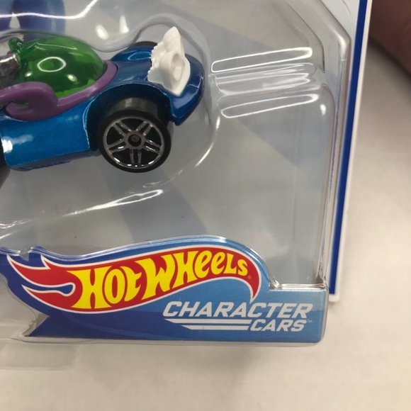 Mattel Hot Wheels Toy Story 4 Alien Character Car New - Picture 6 of 9